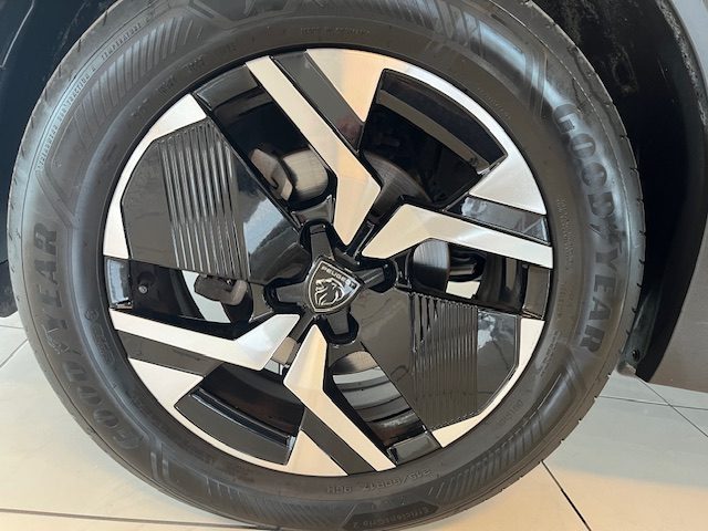 PEUGEOT 2008 usata, con Chiusura centralizzata
