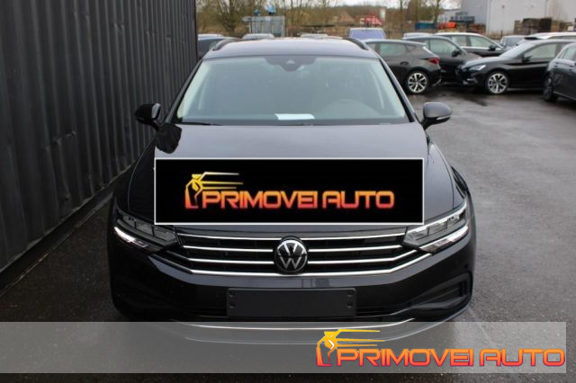VOLKSWAGEN Passat Variant usata, con Autoradio
