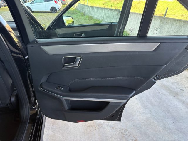 MERCEDES-BENZ E 200 usata, con Volante in pelle