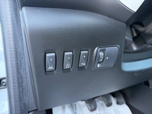 RENAULT Twingo usata 18