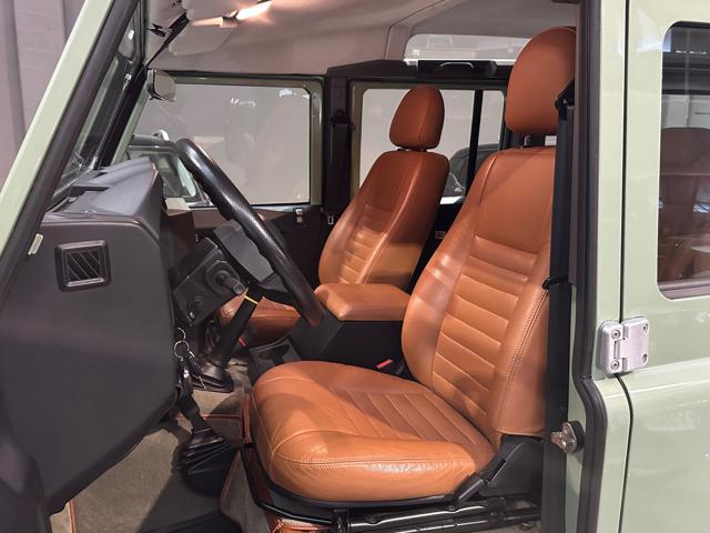 LAND ROVER Defender usata, con Controllo trazione