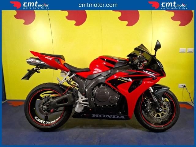 HONDA CBR 1000 RR usata 0