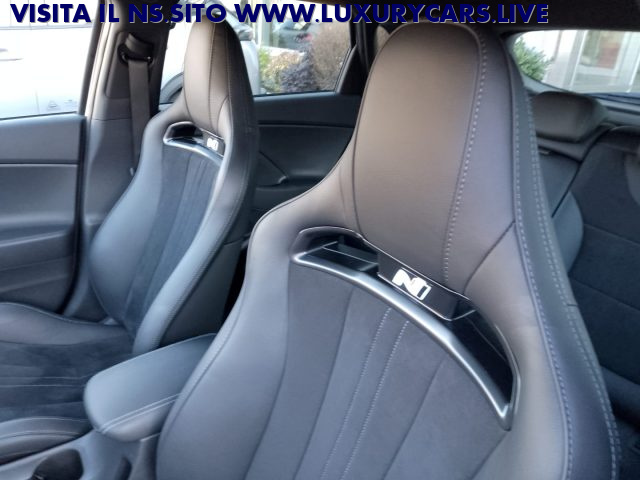 HYUNDAI i30 usata, con Luci diurne LED