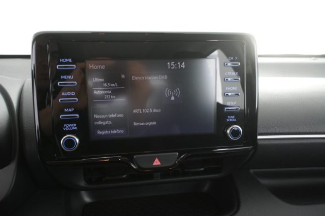 TOYOTA Yaris usata 15
