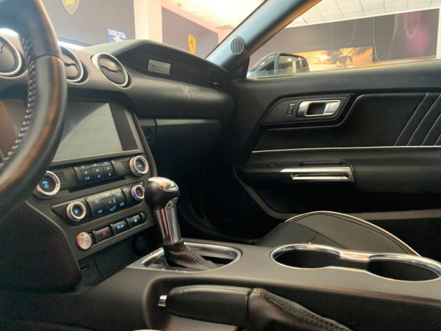 FORD Mustang usata, con Fendinebbia