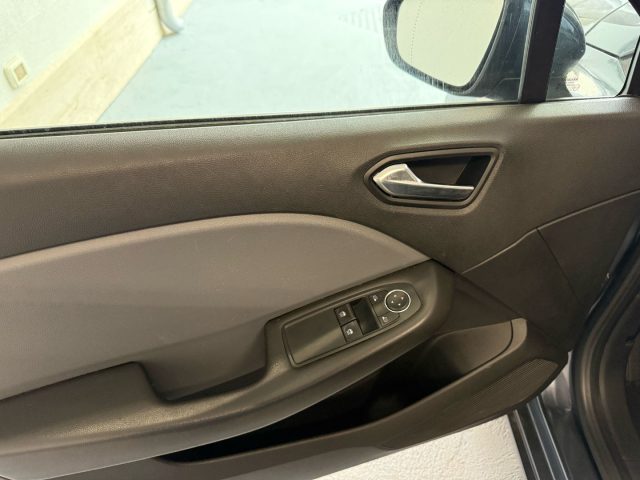 RENAULT Clio usata, con Frenata d