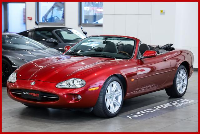 JAGUAR XK8 usata, con ABS