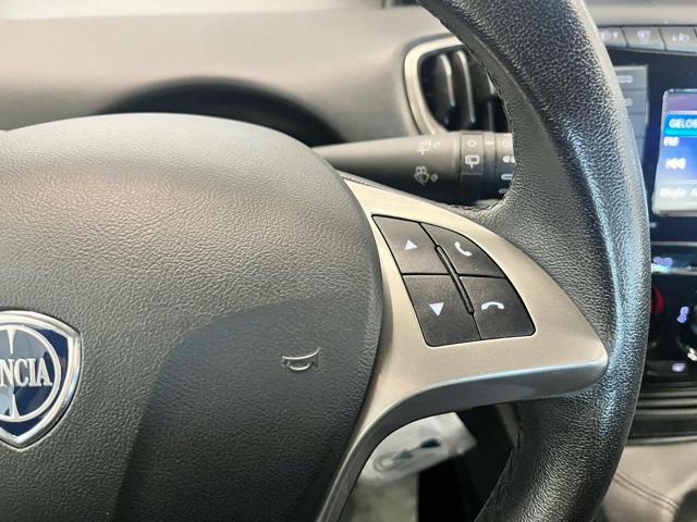 LANCIA Ypsilon usata, con Volante multifunzione