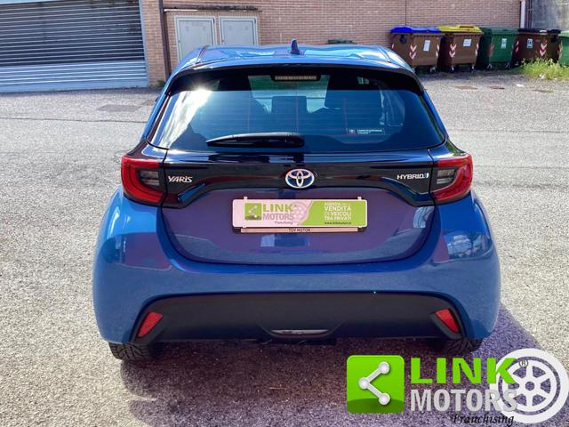 TOYOTA Yaris usata, con Autoradio