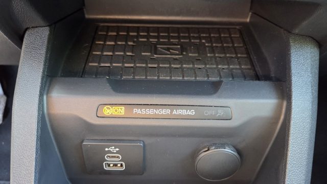 FORD Tourneo Courier usata, con Sistema di navigazione