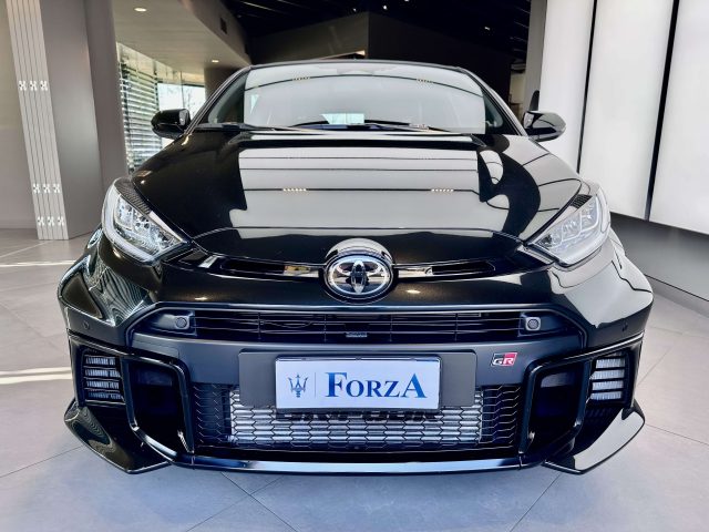 TOYOTA Yaris usata, con Airbag