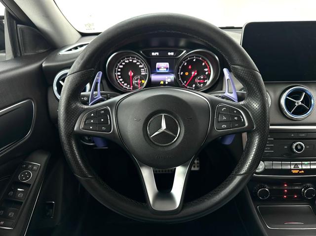 MERCEDES-BENZ CLA 200 usata, con Chiusura centralizzata