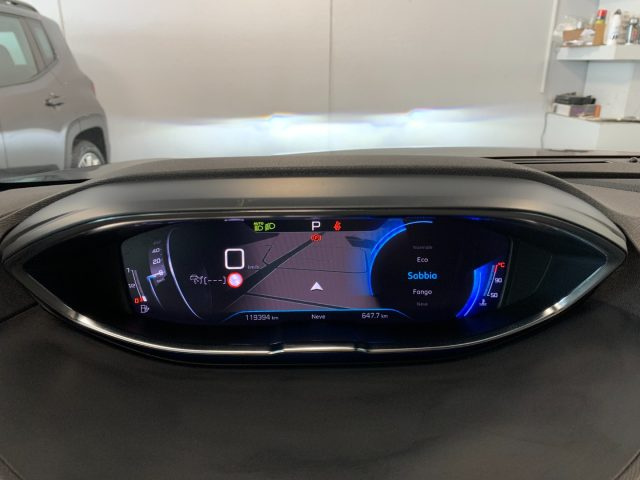 PEUGEOT 3008 usata, con Controllo vocale