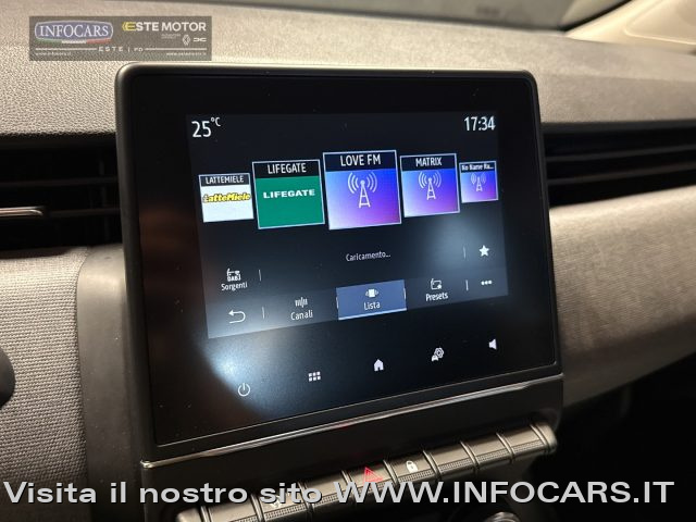 RENAULT Clio usata, con Park Distance Control