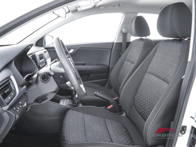 KIA Rio usata 8