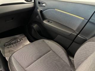 RENAULT Captur usata, con Autoradio digitale