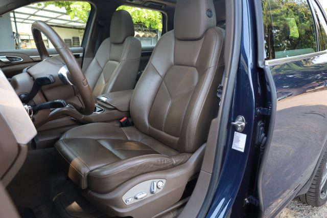 PORSCHE Cayenne usata, con Sospensioni pneumatiche