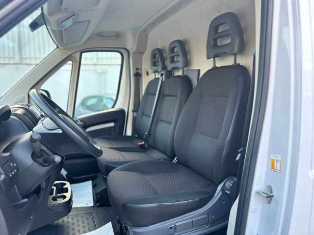 PEUGEOT Boxer usata, con Servosterzo