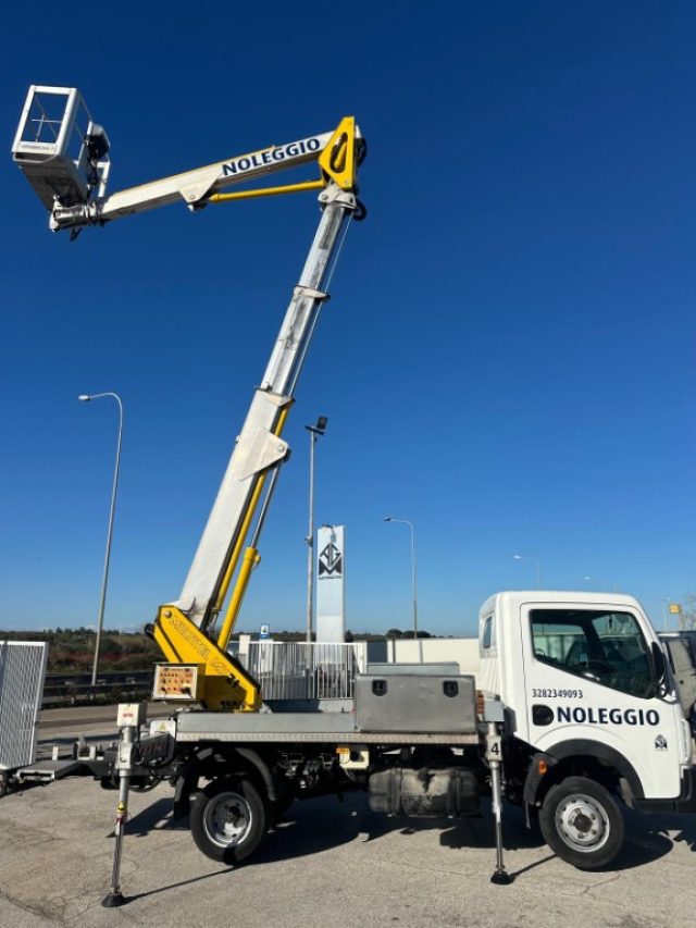 RENAULT Maxity usata, con Immobilizzatore elettronico