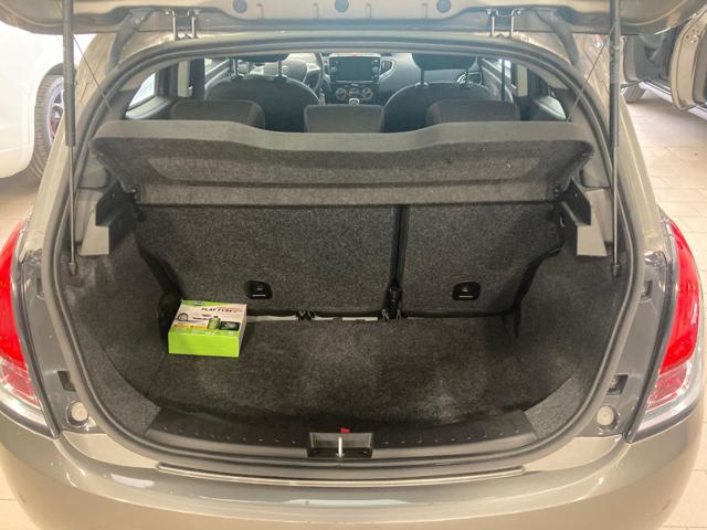 LANCIA Ypsilon usata, con Autoradio digitale