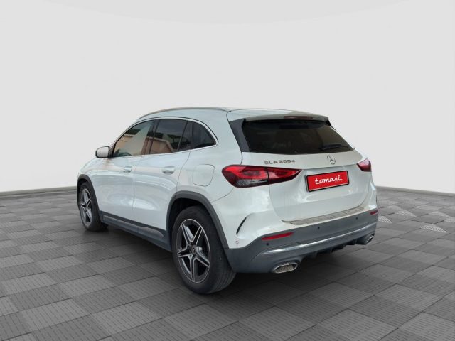 MERCEDES-BENZ CLA usata 2