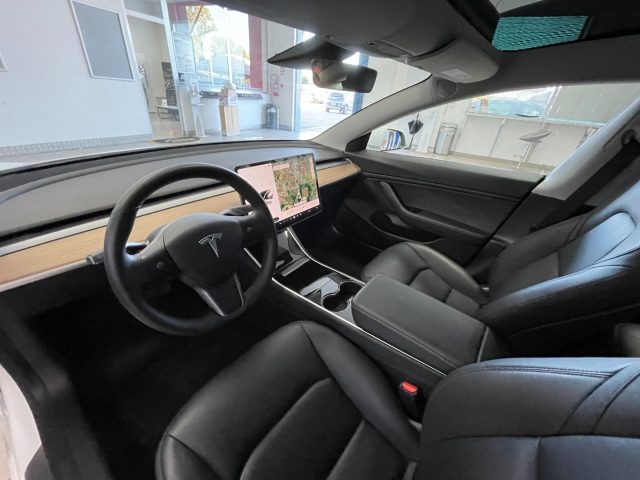 TESLA Model 3 usata, con Cerchi in lega