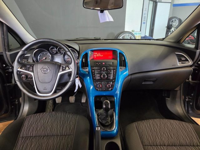 OPEL Astra usata, con Specchietti laterali elettrici