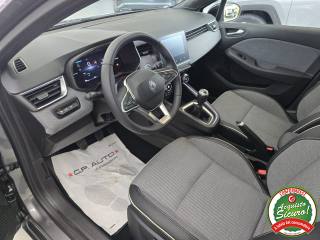 RENAULT Clio usata, con Touch screen