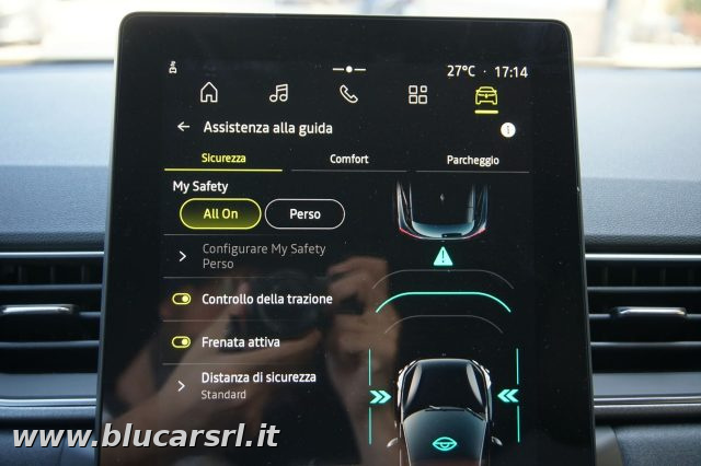 RENAULT Captur usata, con Autoradio digitale