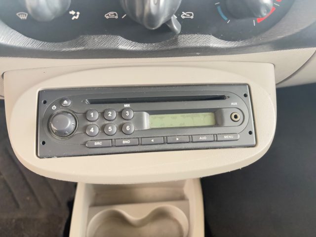 RENAULT Twingo usata 32