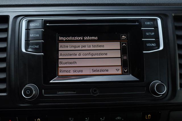 VOLKSWAGEN Caravelle usata, con MP3