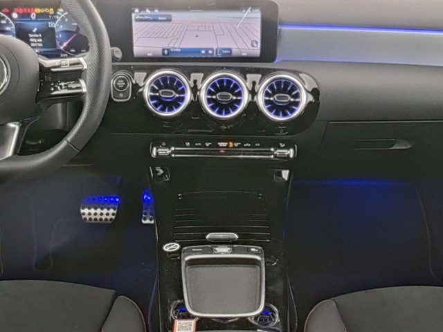MERCEDES-BENZ A 180 usata, con Alzacristalli elettrici
