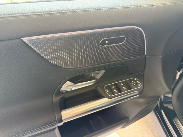 MERCEDES-BENZ GLA 200 usata, con Chiusura centralizzata