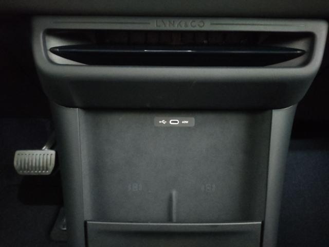 LYNK & CO 02 usata, con Isofix