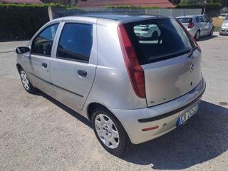 FIAT Punto usata 17