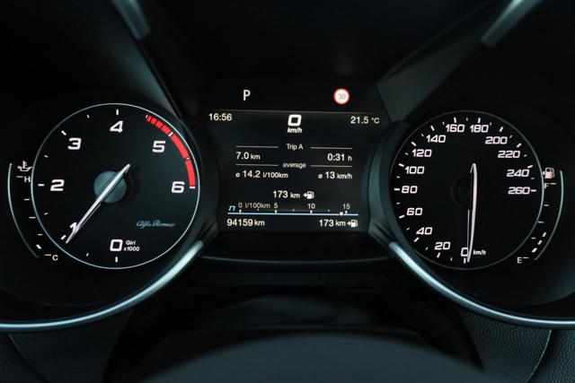 ALFA ROMEO Giulia usata, con Luci diurne