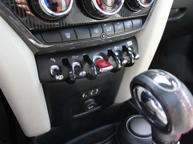 MINI Countryman usata, con MP3