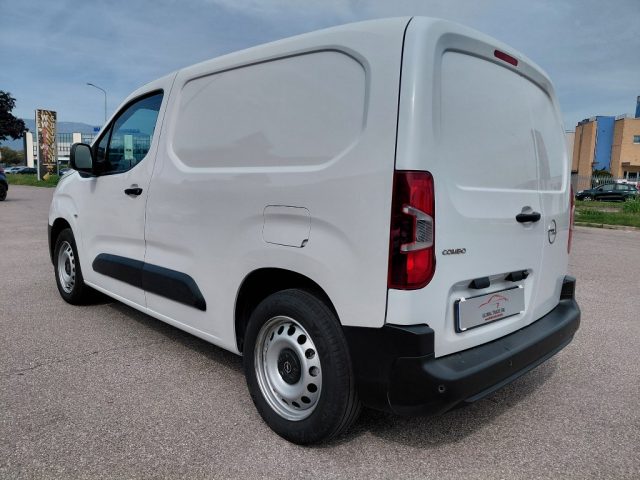 OPEL Combo usata, con Autoradio