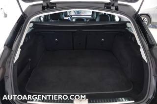 MERCEDES-BENZ E 220 usata, con Isofix