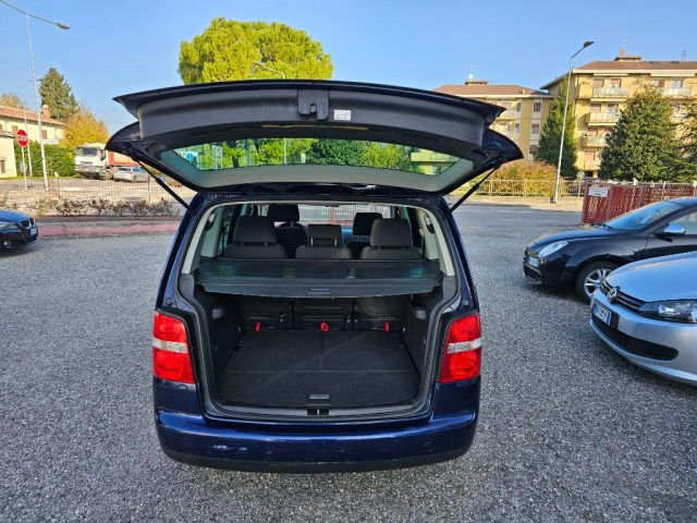 VOLKSWAGEN Touran usata 48