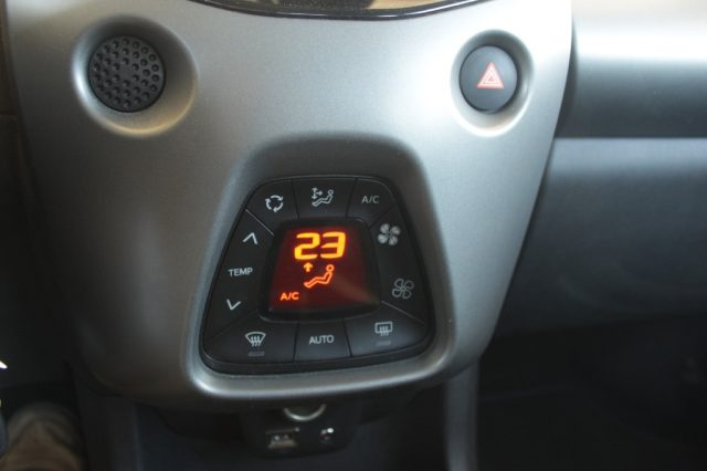 TOYOTA Aygo usata 18
