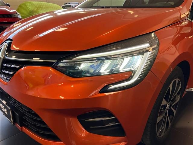 RENAULT Clio usata, con Controllo automatico clima