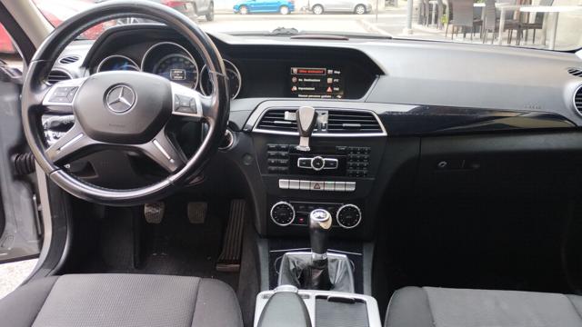 MERCEDES-BENZ C 200 usata, con Sensori di parcheggio anteriori