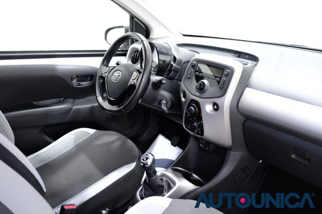 TOYOTA Aygo usata 44