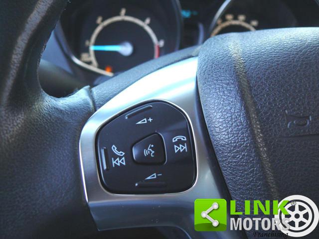 FORD Tourneo Courier usata, con USB