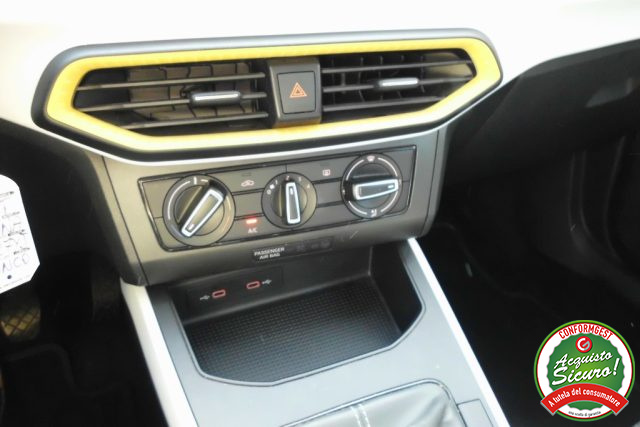 SEAT Arona usata, con USB