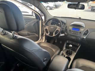 HYUNDAI iX35 usata 23