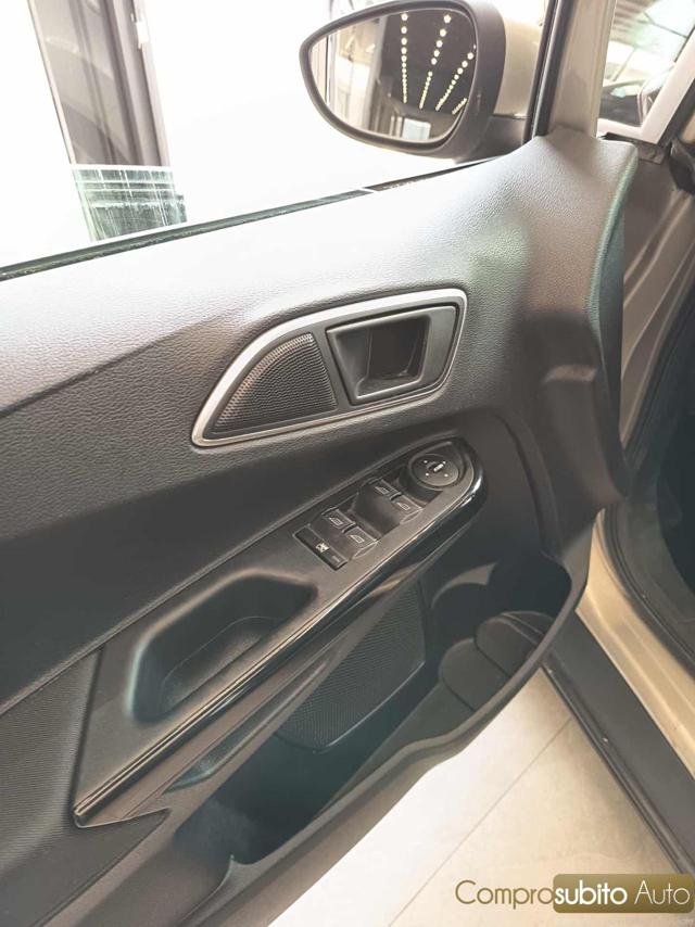 FORD B-Max usata, con Airbag testa