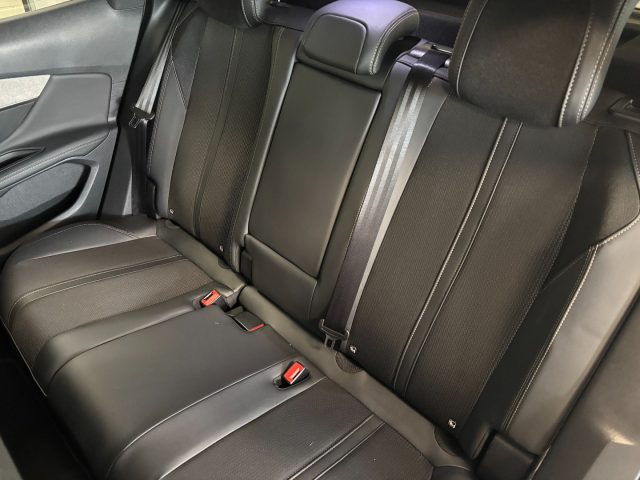 PEUGEOT 3008 usata, con Park Distance Control