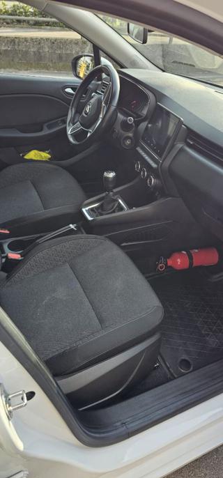 RENAULT Clio usata, con USB